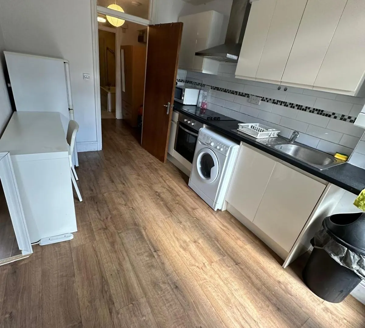 Twenty One Bed & Breakfast London